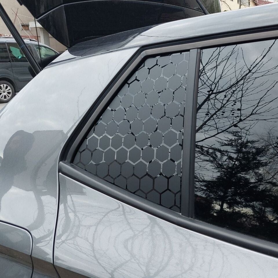 TOGG T10F SEDAN Uyumlu Kelebek Cam Sticker