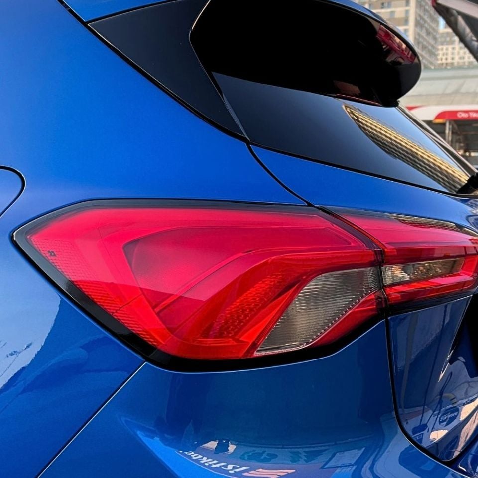 Ford Focus MK4 Stop Çerçevesi Sedan/Hatchback