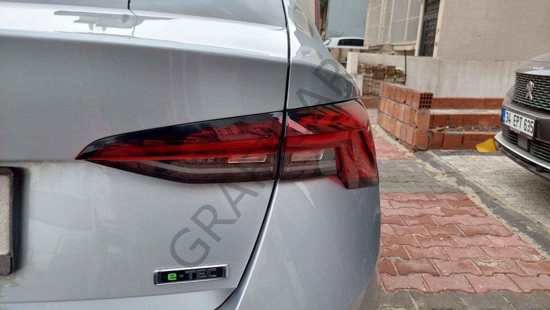 Skoda Octavia MK4 Stop Çerçeve Sticker MAT SİYAH